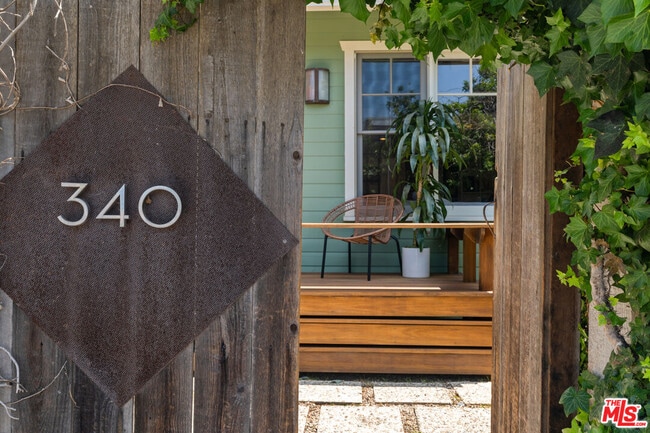 Building Photo - 340 5th Ave