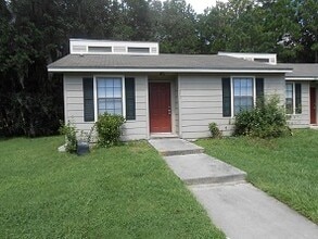 Building Photo - 415 Admiral's Walk Dr