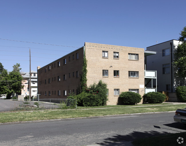 Primary Photo - Vine Apartments