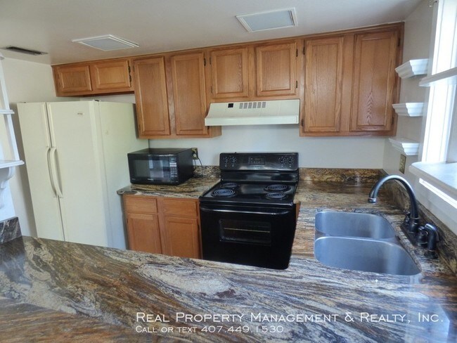 Foto del edificio - Big 2 BR / 2 BA Loft Condo In The Springs
