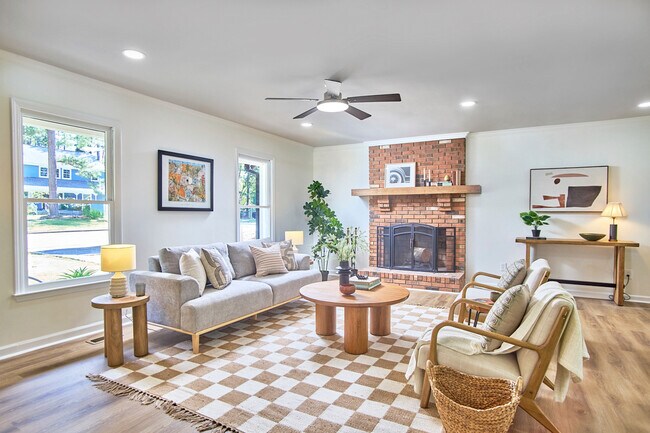 Foto del edificio - 3415 Freeman Rd