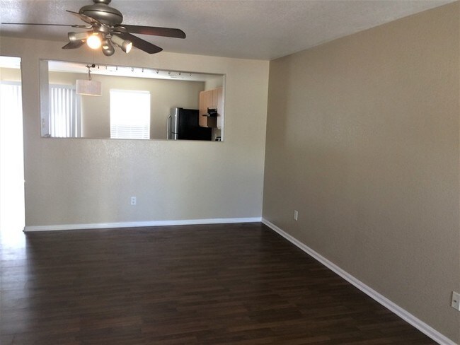 Foto del edificio - Townhome in South Creek