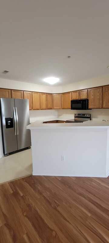 Building Photo - 1575 Long Meadow Trail Dr