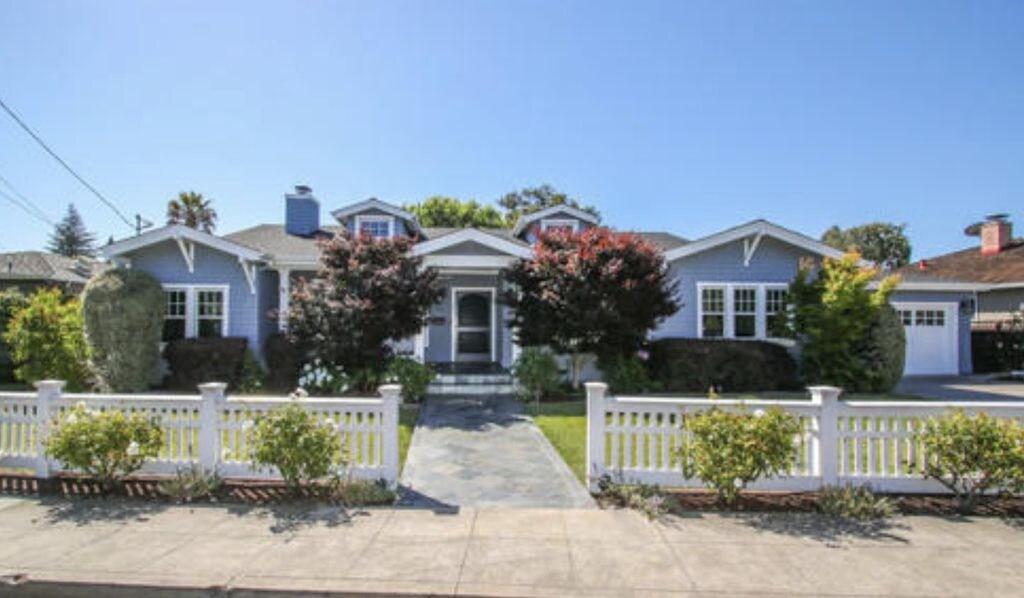 Primary Photo - 2033 White Oak Way