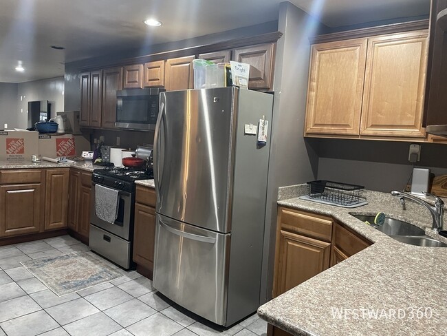 Photo - 3506 N Reta Ave Apartment