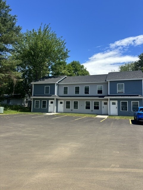 Building Photo - 215 Saco Ave