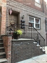 Building Photo - 2135 S 15th St