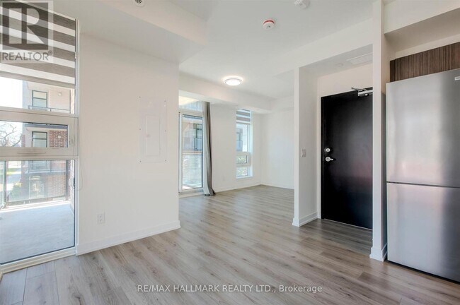 Photo du bâtiment - 2ND FLOOR - 35-851 SHEPPARD AVENUE W