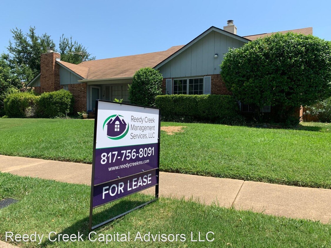 Primary Photo - 3 br, 2 bath House - 505 Augustine Drive