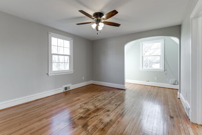 Foto del edificio - 2510 Irisdale Ave