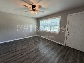 Building Photo - 2419 N Bolton Ave