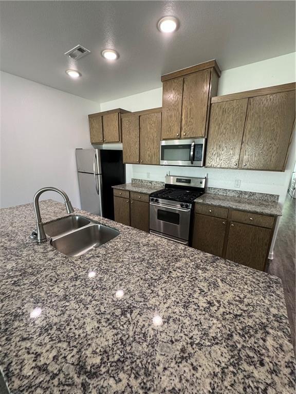 Foto del edificio - 321 Westbrook Ct