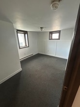 Building Photo - 39 Stoyer St