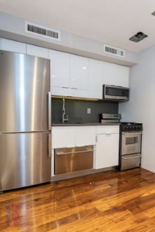 Foto del edificio - 434 E 13th St