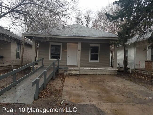 Building Photo - 2 br, 1 bath House - 249 N Millwood