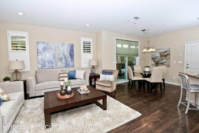 Building Photo - 3 br, 3 bath House - 338 El Paseo Circle