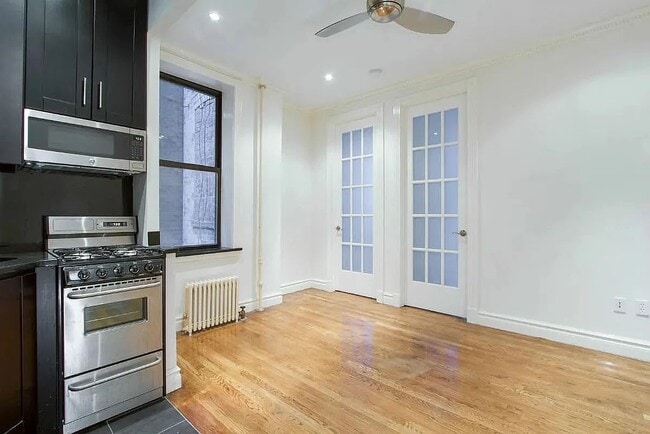 Building Photo - 336 East 18th Street