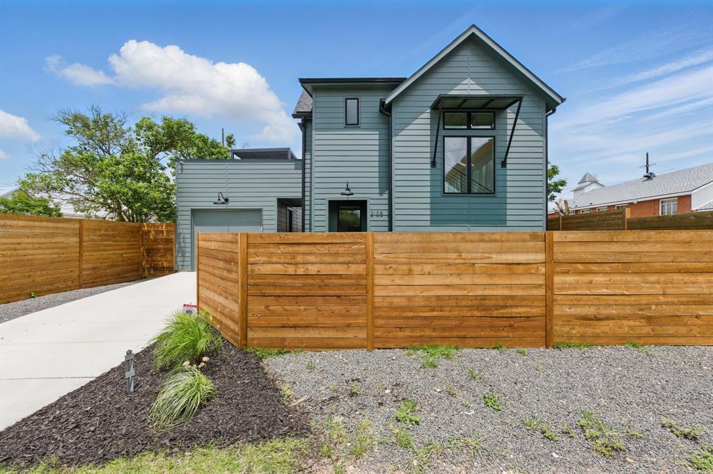 Foto principal - 2105 S L Davis Ave