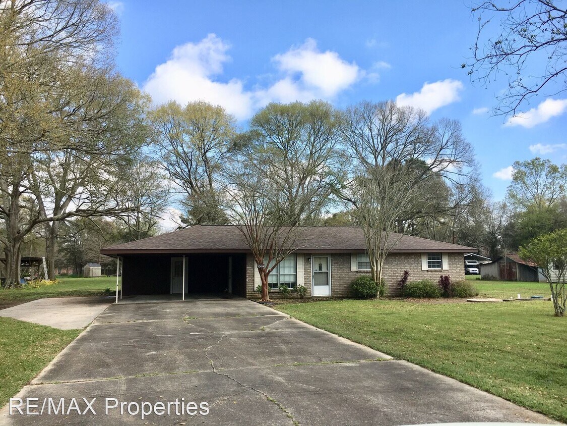 Primary Photo - 3 br, 1.5 bath House - 12454 Forest Braud ...
