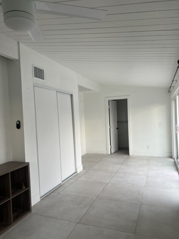 Foto del edificio - 218 W Gragmont St