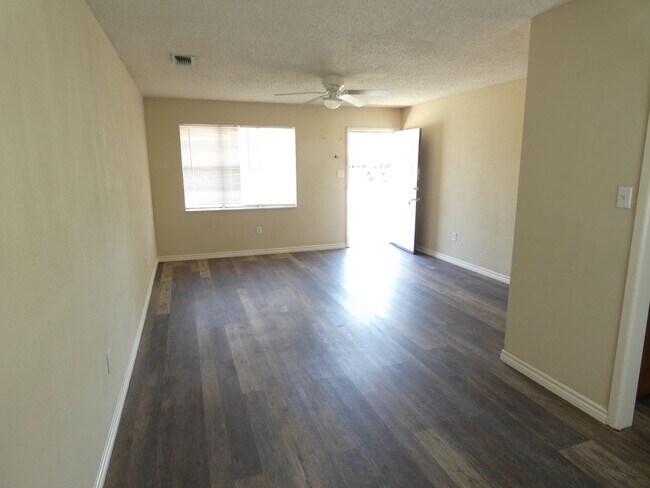 Foto del edificio - 1521 Heath St