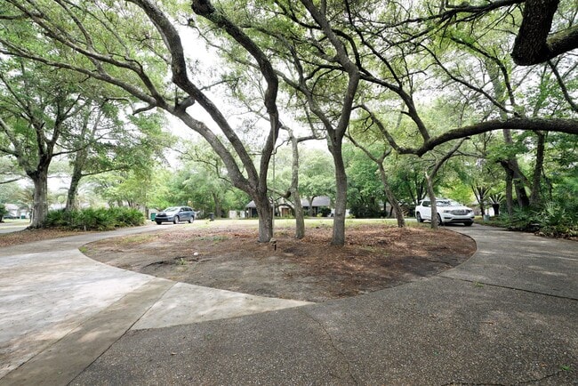 Foto del edificio - Updated 4 bedroom home in Bluewater Bay!