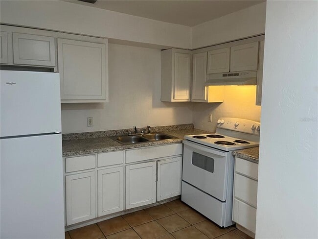 Building Photo - 2629 SW 31st Pl