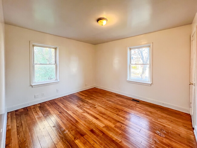 Building Photo - 2101 Gordon St