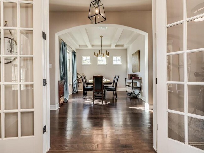 Foto del edificio - 110 Waverly Spire Ct