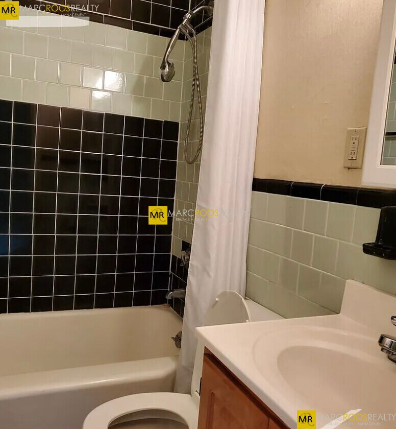 Foto del edificio - 184 Saint Paul St