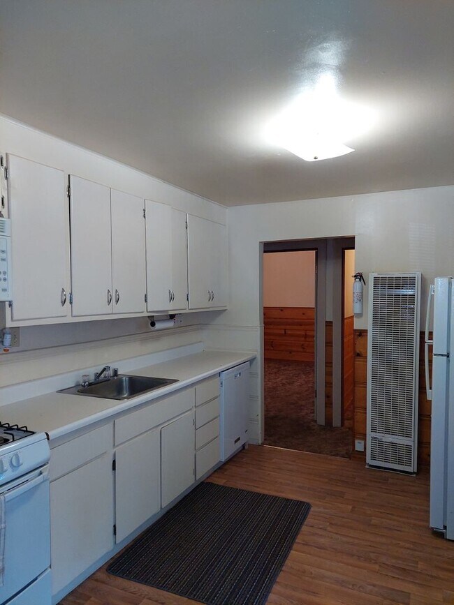 Foto del edificio - 3781 Forest Ave