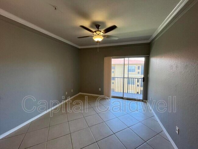Foto del edificio - 4323 Bayside Village Dr