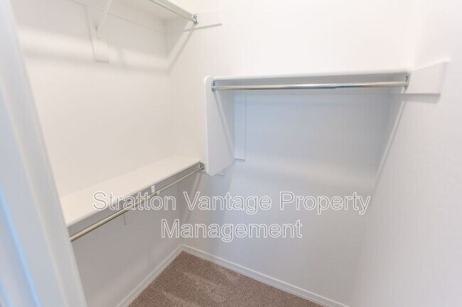 Building Photo - 14231 West El Cortez Pl