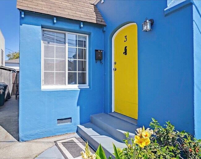 Building Photo - 3 Winchester Pl