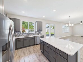 Building Photo - 1117 Sophia Blvd