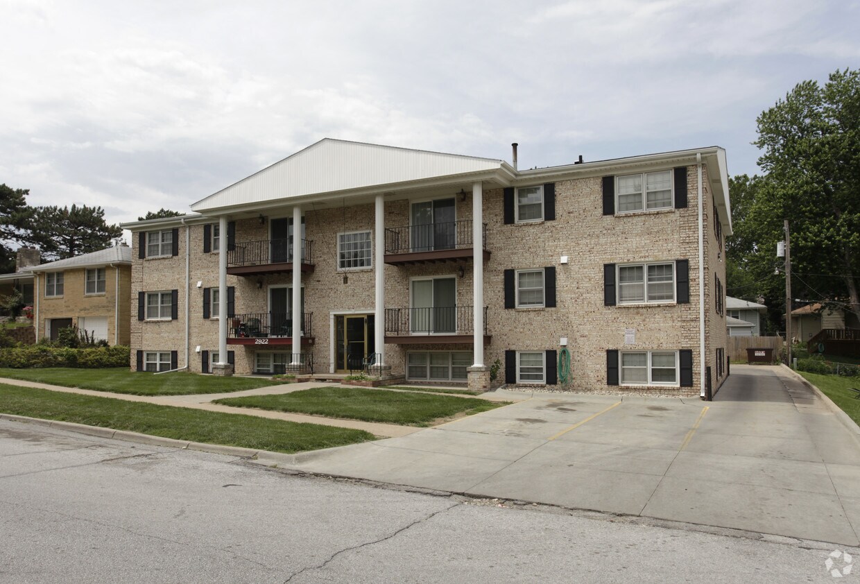 Primary Photo - 2922 N 54th St