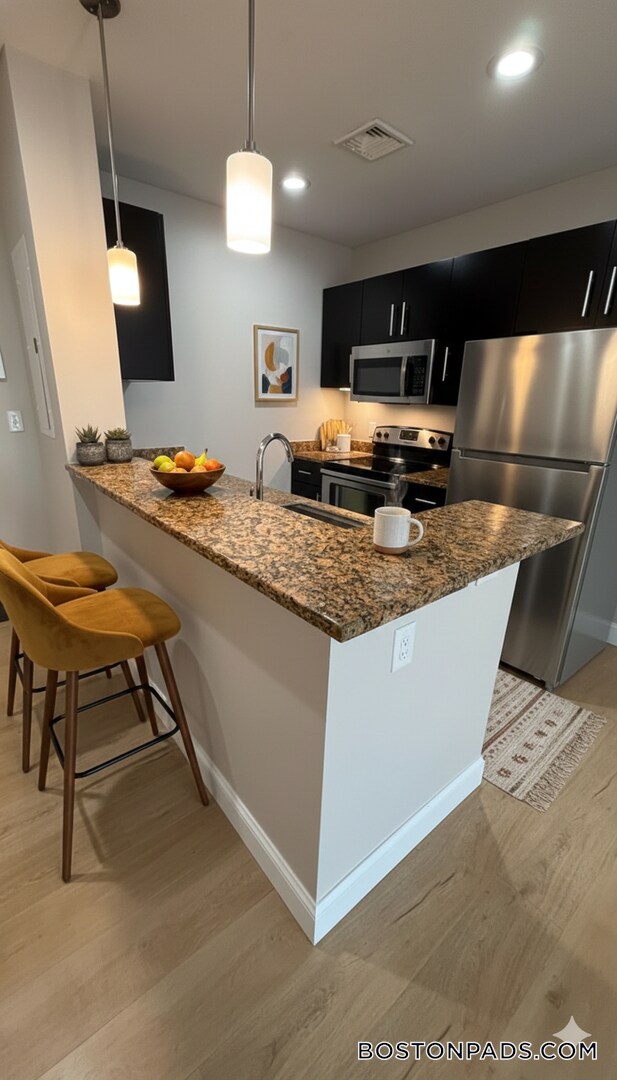 Foto del edificio - 75 S Main St