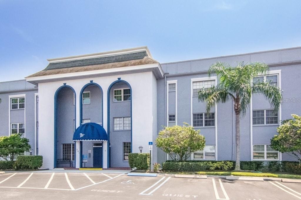 701 Poinsettia Rd Unit 320, Belleair, FL 33756 Condo for Rent in