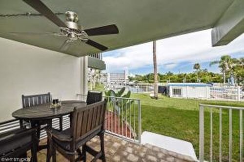 Foto del edificio - 1445 SE 15th Ct