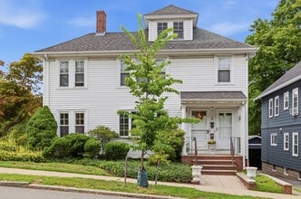 Building Photo - 131 Highland Ave