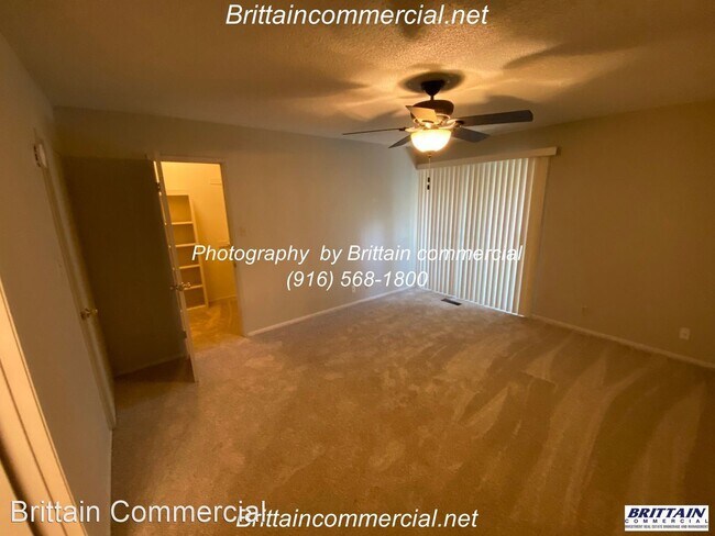 Building Photo - 4345-4393-4393 Fair Oaks Blvd