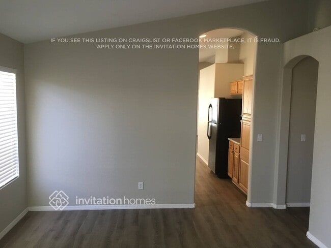 Building Photo - 2049 N 109th Ave