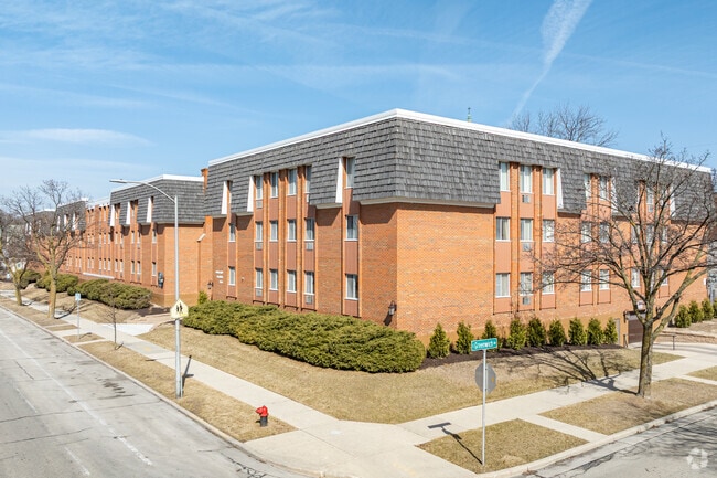 Building Photo - Oakland Manor Apartments