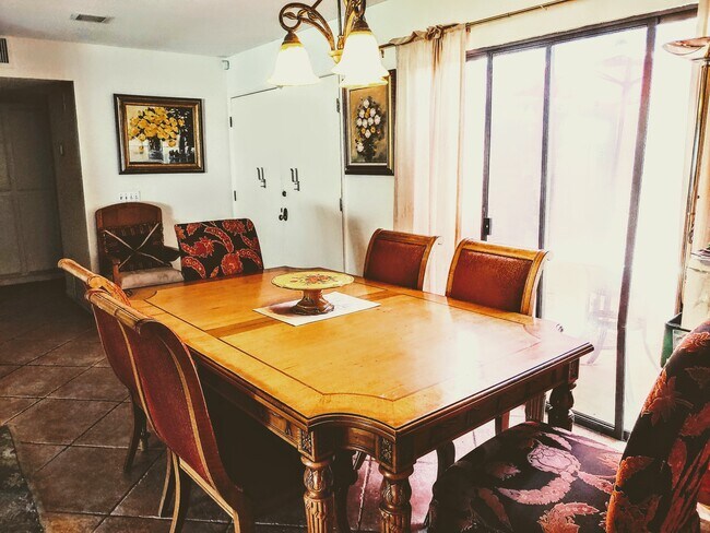 Ideal para entretener. - 69940 Los Cocos Ct