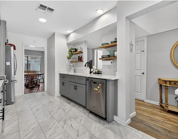 Foto del edificio - 4416 Dunwoody Pl