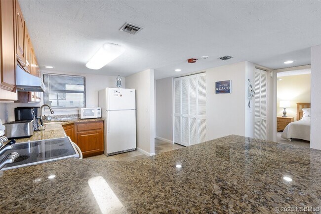Foto del edificio - 4745 S Atlantic Ave