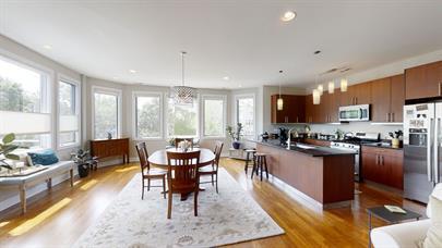 Building Photo - "Luxurious Living at 1500 West Huron: Spacious 2-Bed, 2-Bath Condo with Fireplace & Hardwood Floo...