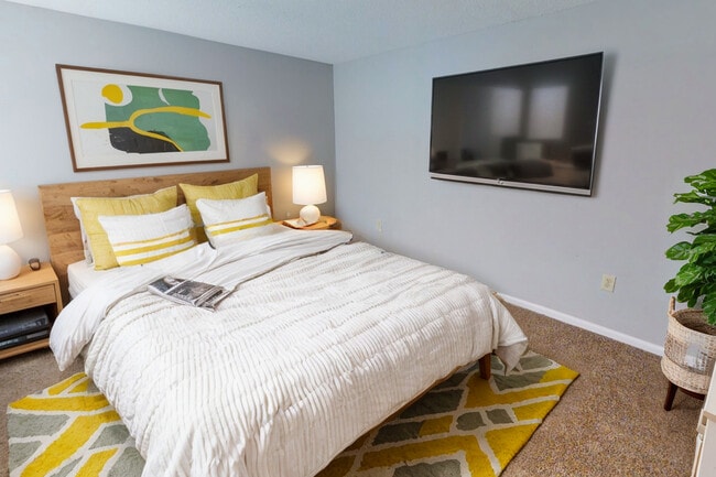 Building Photo - Georgetown Luxury Townhomes and Apartments