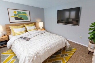 Building Photo - Georgetown Luxury Townhomes and Apartments