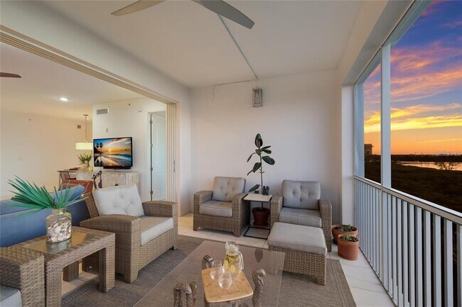 Building Photo - 376 Aruba Cir